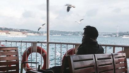 世界杯现场突发状况!替补席被曝内部传闻,勇士球员反应激烈